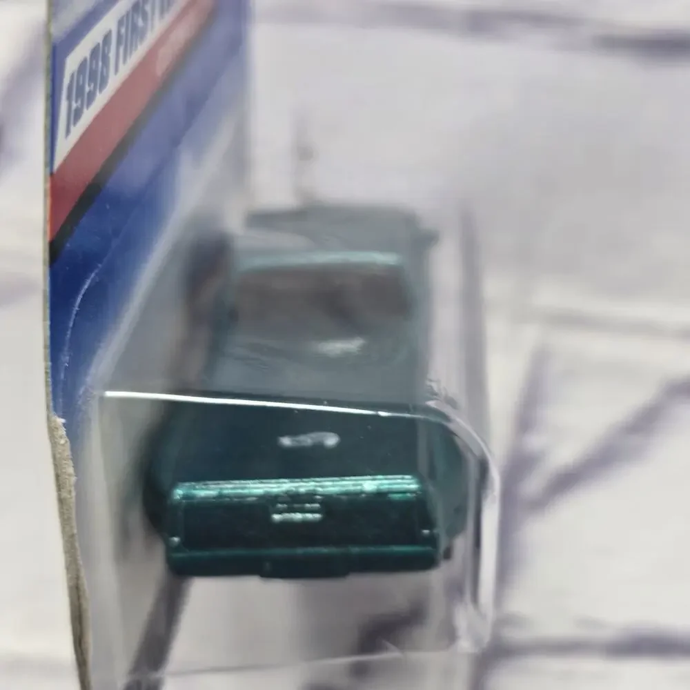 Vintage 1998 Customized C3500 First Edition Green Chevy Pickup Truck #26/40 NEW